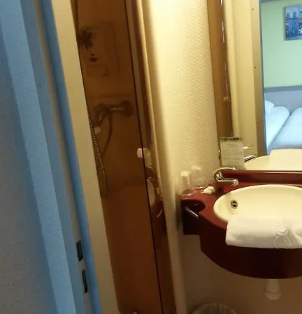 Hotel Arcantis Din'hotel 2*